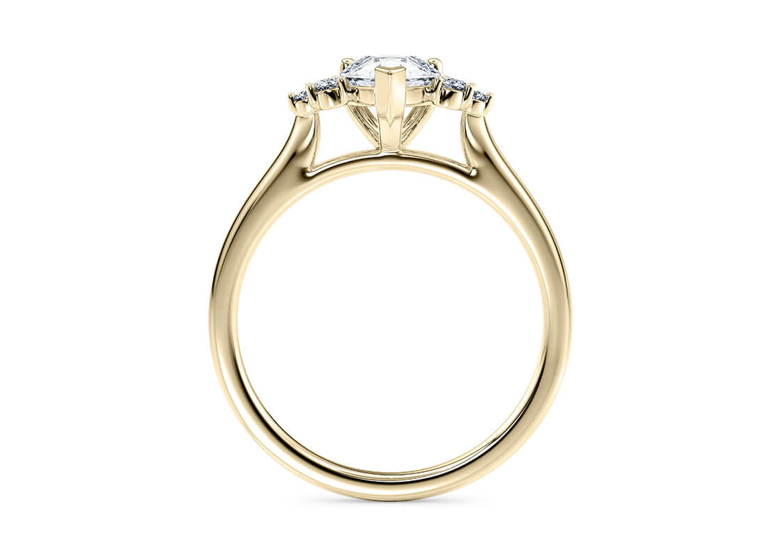 Rosa Vintage Yellow Gold 18k Pear Engagement Ring