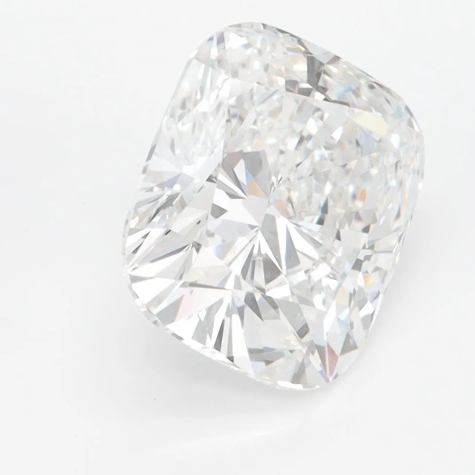 3.34ct Cushion modified Lab Grown Diamond (Colour E, Clarity VVS1, IGI Certified)