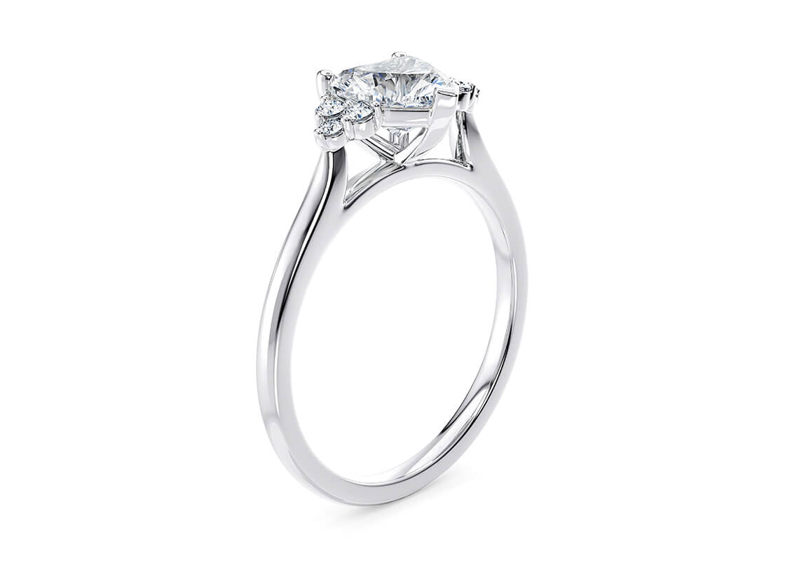 Rosa Vintage Platinum Heart Engagement Ring