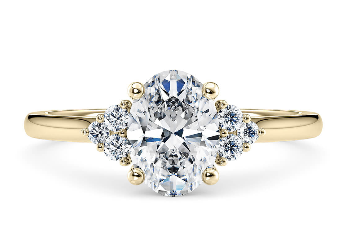 Rosa Vintage Yellow Gold 18k Oval Engagement Ring
