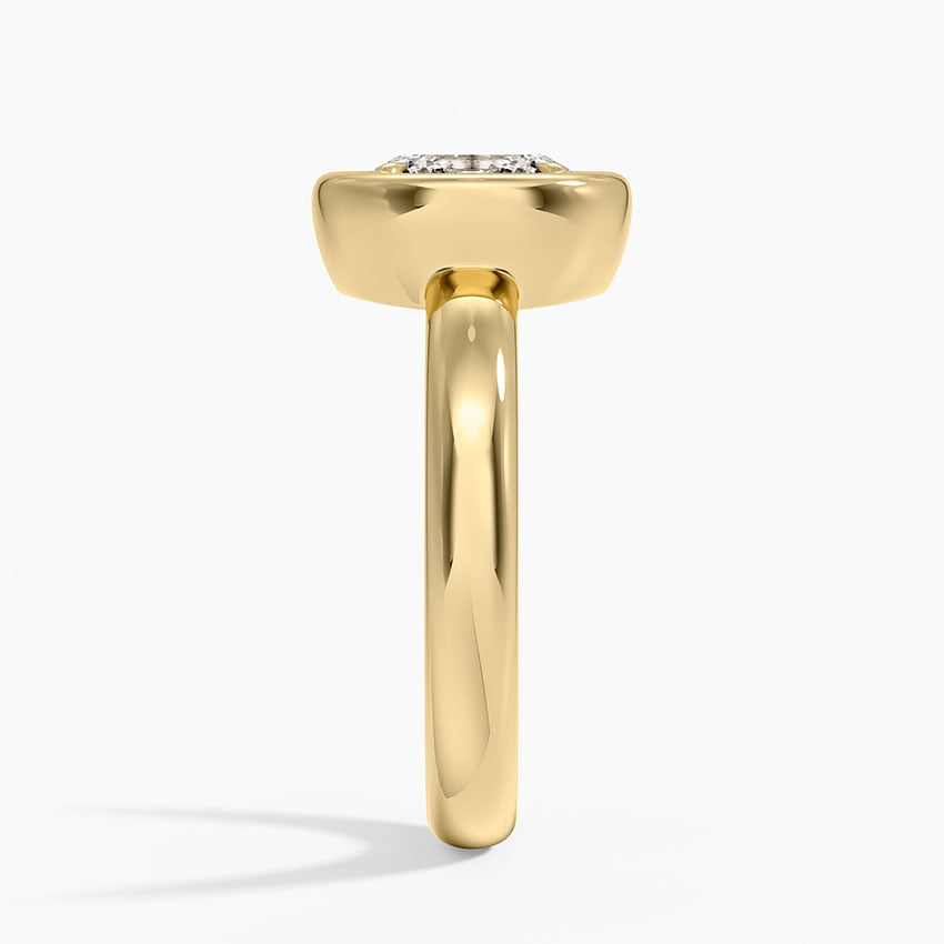 Andrea Bezel Prong Ring Yellow Gold 18k Oval Engagement Ring