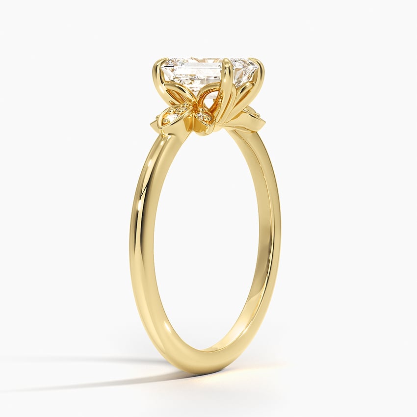 Fiore Diamond Ring Yellow Gold 18k Emerald Engagement Ring