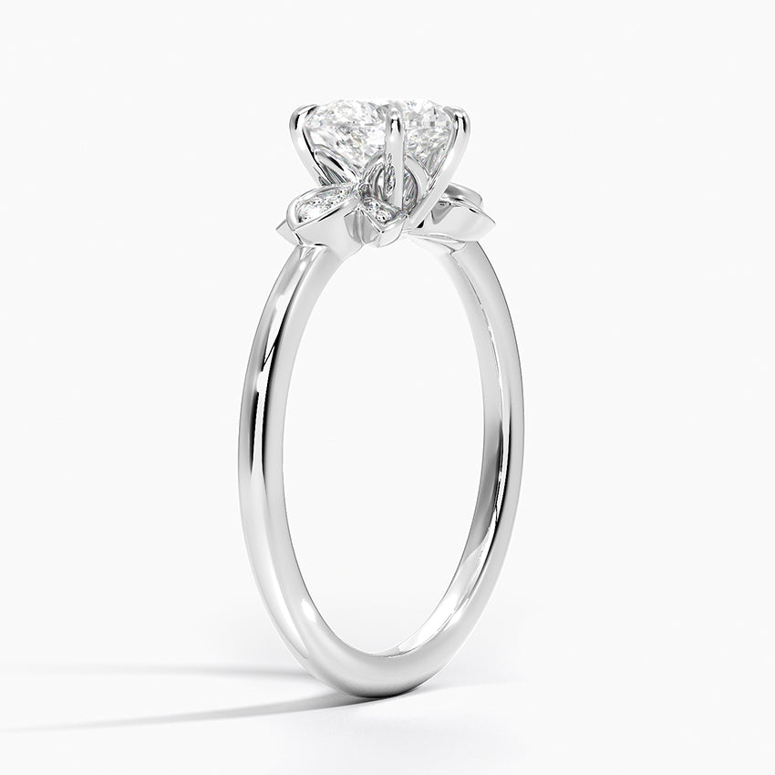 Fiore Diamond Ring Platinum Heart Engagement Ring