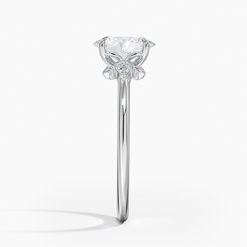 Fiore Diamond Ring Platinum Oval Engagement Ring
