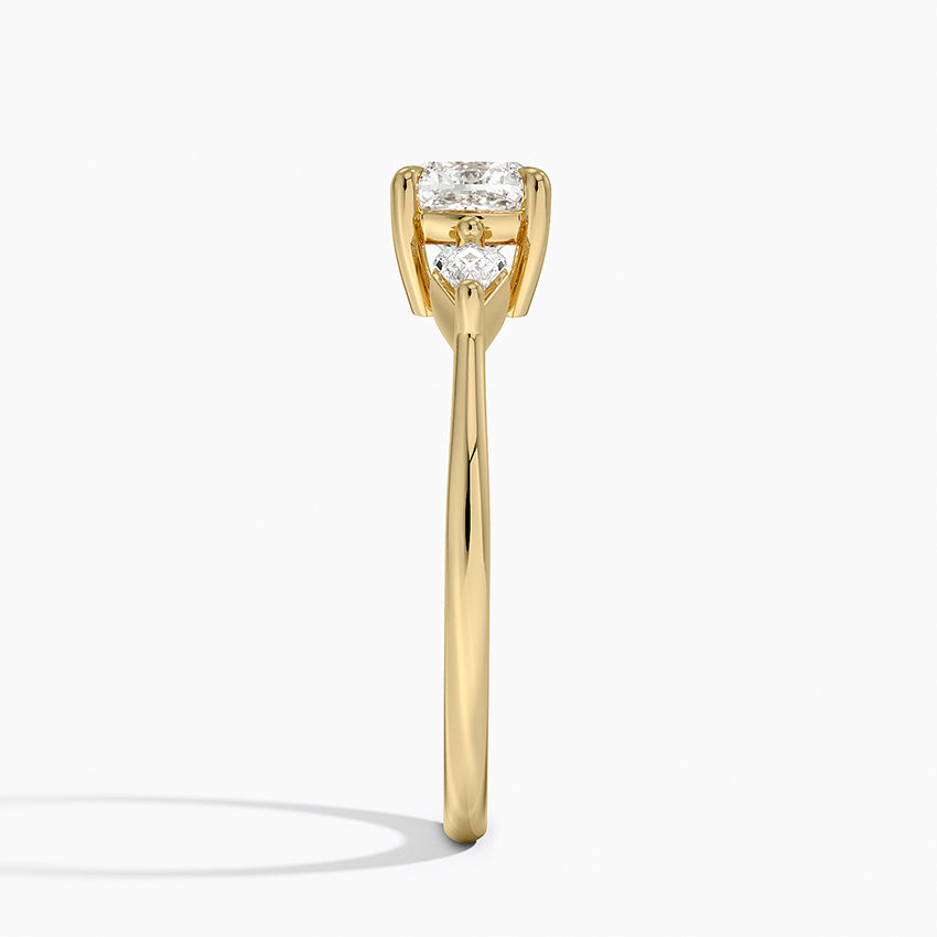 Cometa Three Stone Diamond Ring Yellow Gold 18k Cushion Engagement Ring