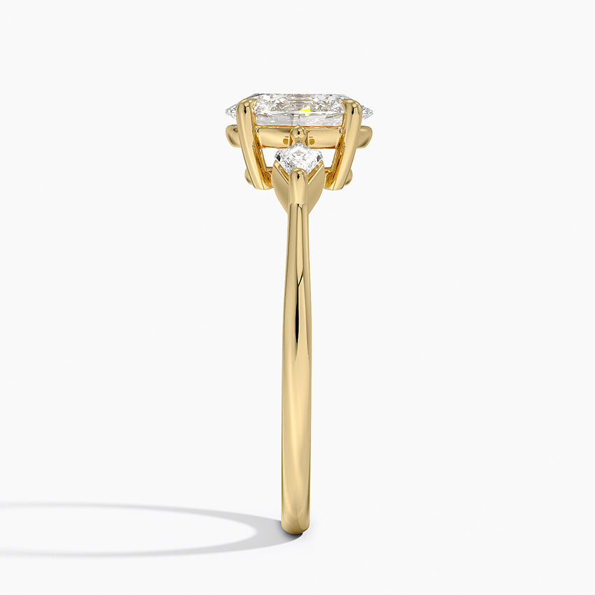 Cometa Three Stone Diamond Ring Yellow Gold 18k Oval Engagement Ring