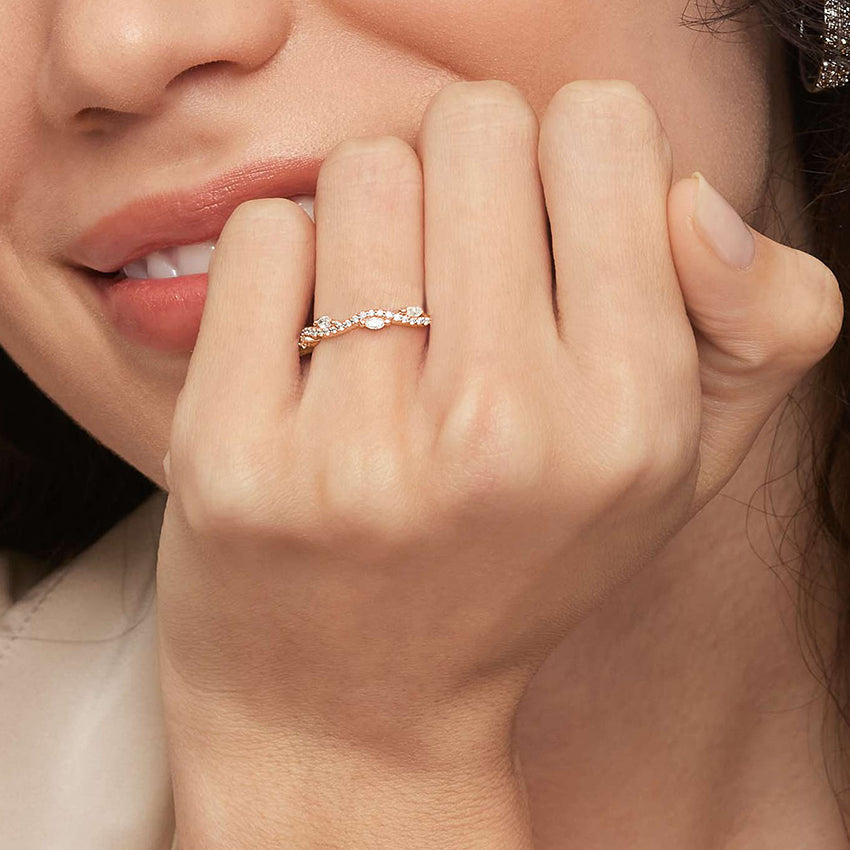 Luxe Winding Willow Diamond Ring (1/4 ct. tw.) Rose Gold 18k Wedding Band