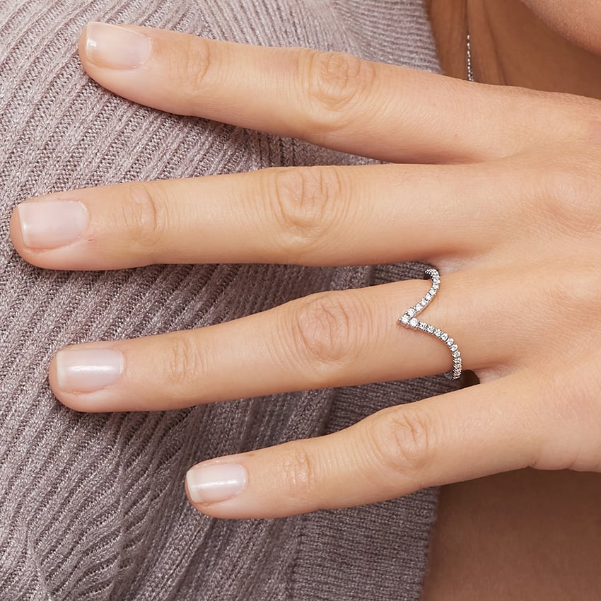 Nouveau Diamond Ring Platinum Wedding Band