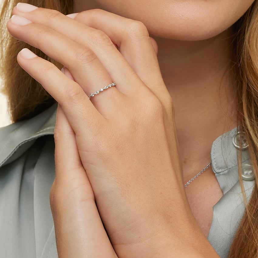 Delicate Versailles Diamond Ring (1/4 ct. tw.) Platinum Wedding Band