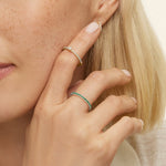 Luxe Ballad Emerald Ring Platinum Wedding Band
