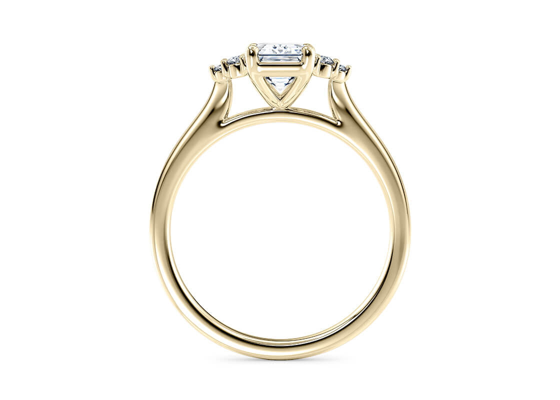 Rosa Vintage Yellow Gold 18k Emerald Engagement Ring