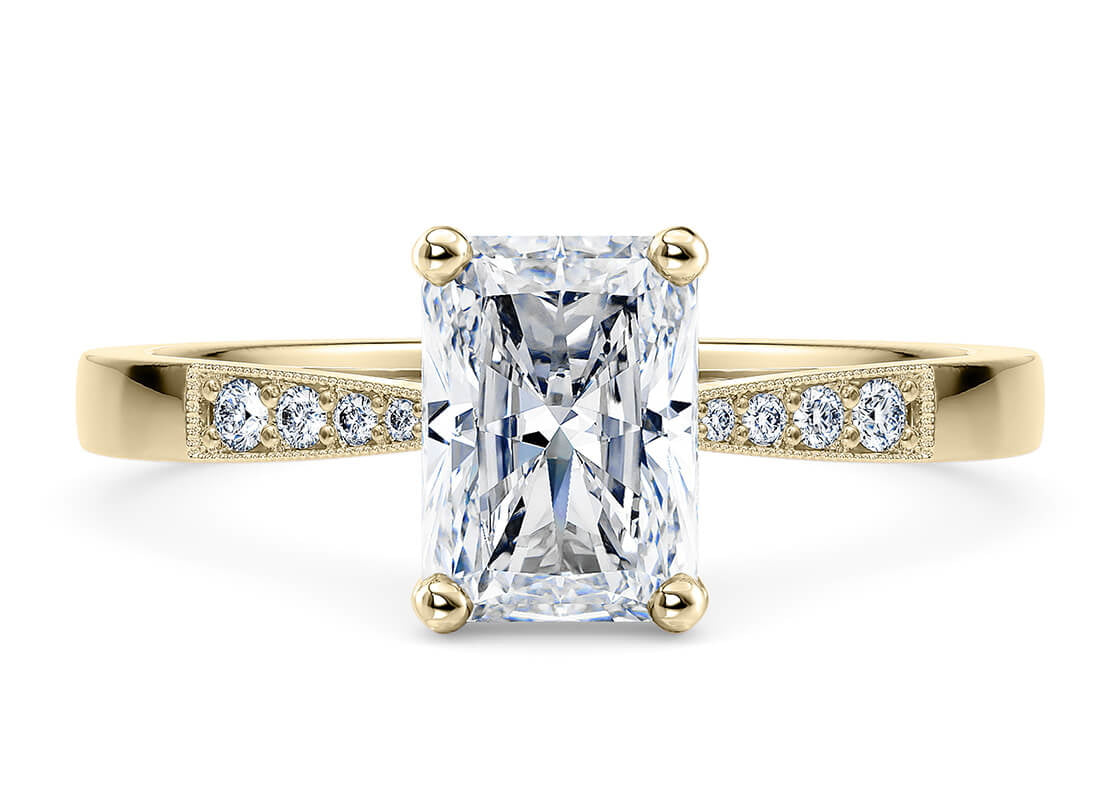 Delicacy Vintage Yellow Gold 18k Radiant Engagement Ring