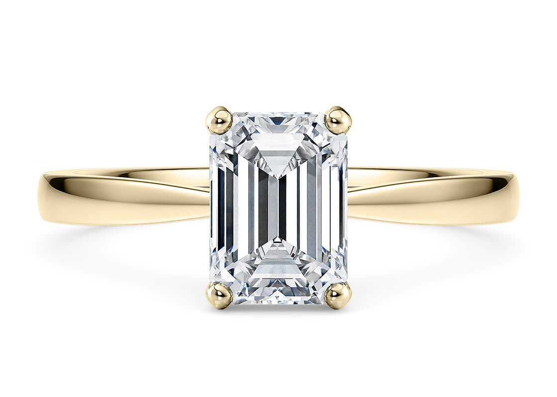 Delicacy Solitaire Yellow Gold 18k Emerald Engagement Ring